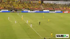 Partido de fútbol con hinchada amarilla en el estadio Alfonso López (foto de archivo)