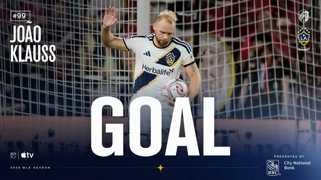 GOAL: João Klauss heads home the Marco Reus cross