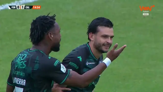 ¡A LO 'PANENKA' DEFINIÓ NICOLÁS BENEDETTI! Cali abre el marcador ante Fortaleza. #LALIGAxWIN ⚽🟢