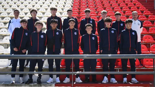 Visita internacional de Marcelo Carrusca y Adelaide United