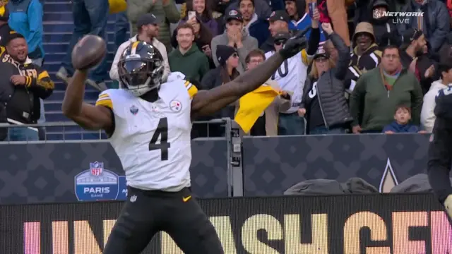 Aaron Rodgers finds DK deep in the red zone!