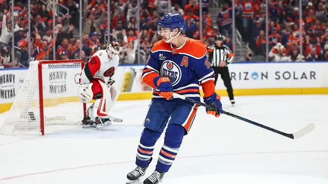 CRAZY FINISH to Oilers/Hurricanes Game of the Year?!?
